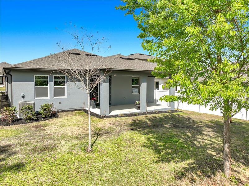 Exterior details and patio area of a home in , Clermont (Image 30).