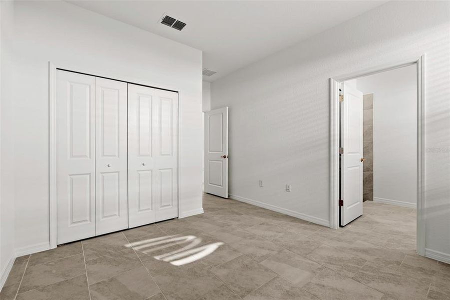 Spacious, unfurnished interior of a new home in Rye Ranch, Parrish (Image 42).