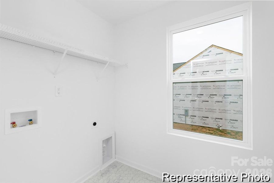 Spacious, unfurnished interior of a new home in , Red Cross (Image 20).