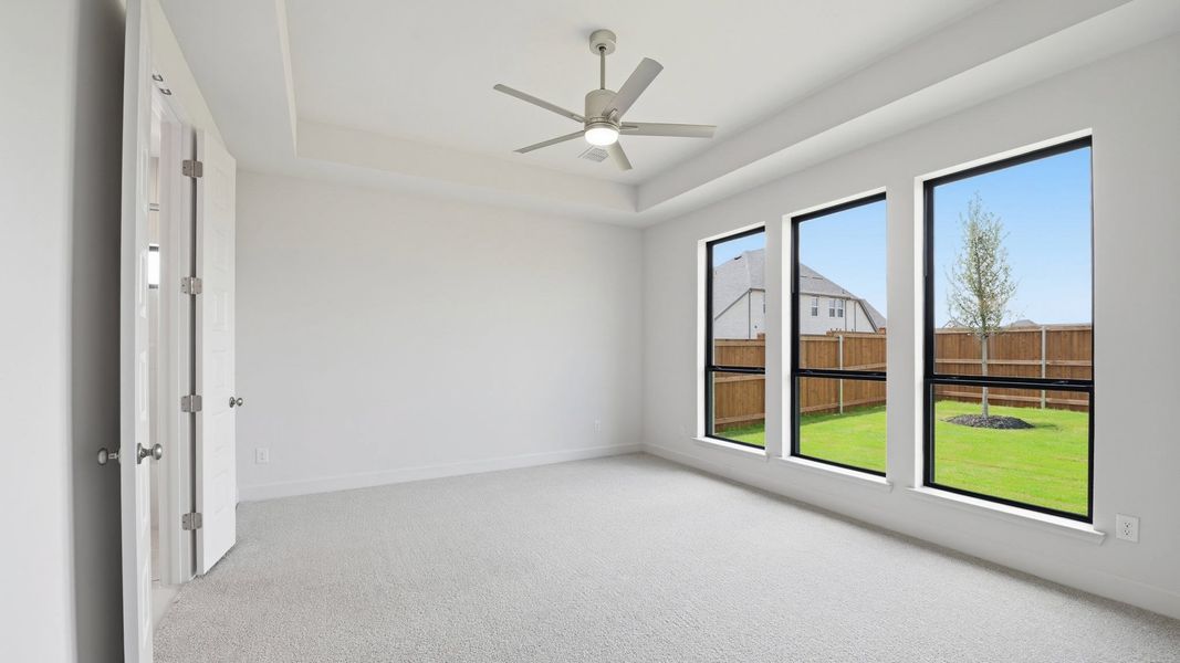 Spacious, unfurnished interior of a new home in Cambridge Crossing, Celina (Image 19).