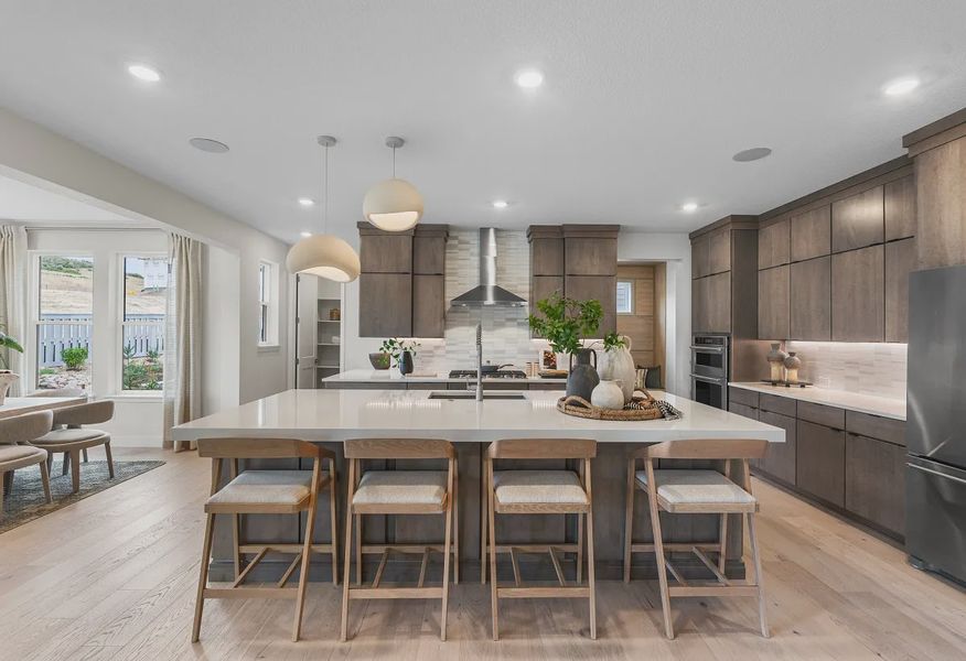 Everly Model Kitchen - 4 of 19