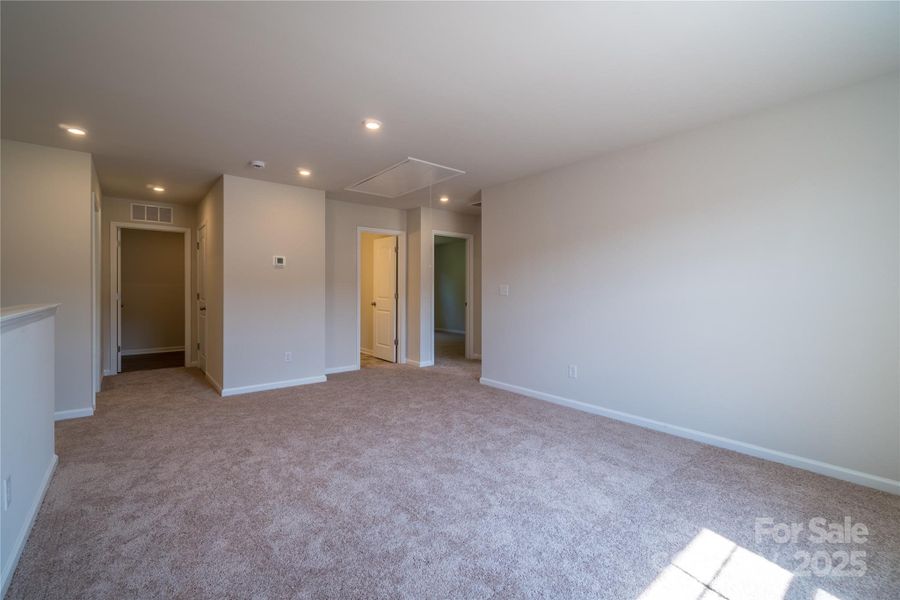 Spacious, unfurnished interior of a new home in , Charlotte (Image 30).
