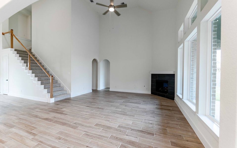 Spacious, unfurnished interior of a new home in Marvida, Cypress (Image 14). Spacious, unfurnished interior of a new home in Marvida, Cypress (Image 14).
