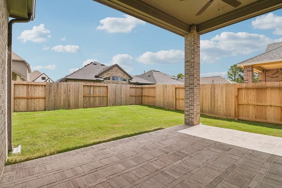 Exterior details and patio area of a home in Parkside on the River, Georgetown (Image 3).