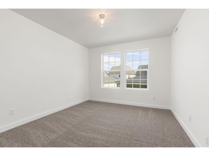 Spacious, unfurnished interior of a new home in Westerly, Erie (Image 13).