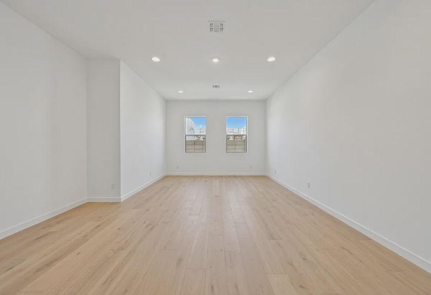 Hobby Room - 10 of 15