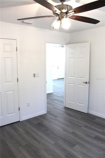 Spacious, unfurnished interior of a new home in , Ocklawaha (Image 28).