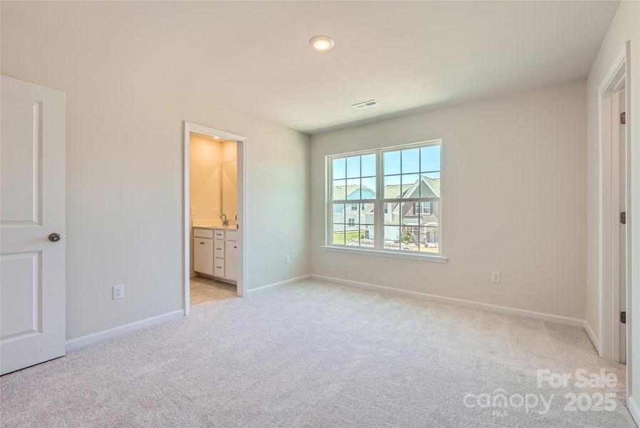 Secondary Bedroom (example) Secondary Bedroom (example)