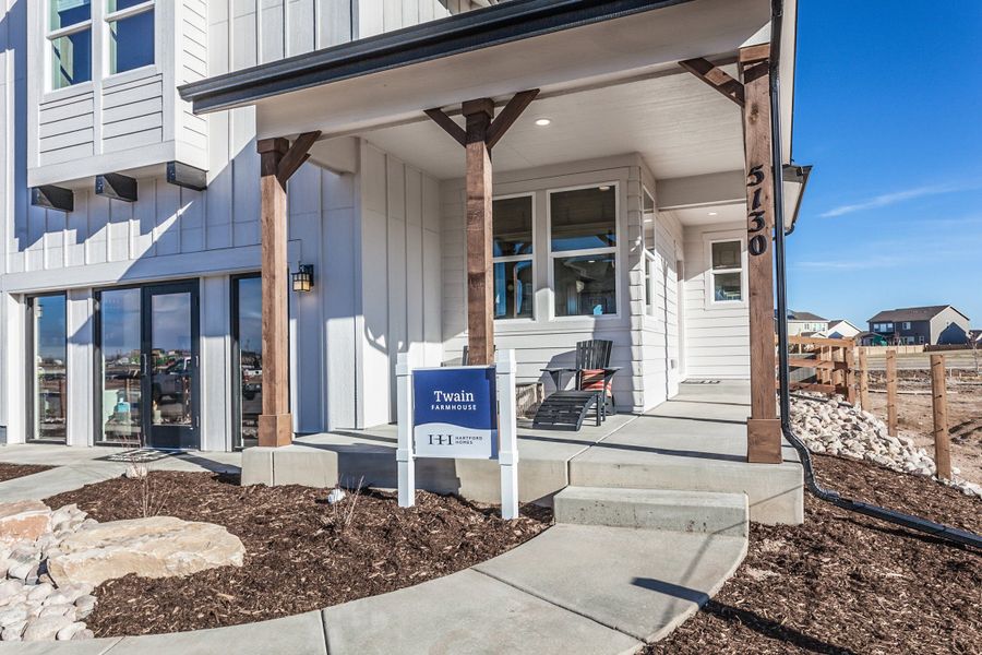 Representative exterior details of a home built from the Twain by Hartford Homes in Trailside, Timnath (Image 31).