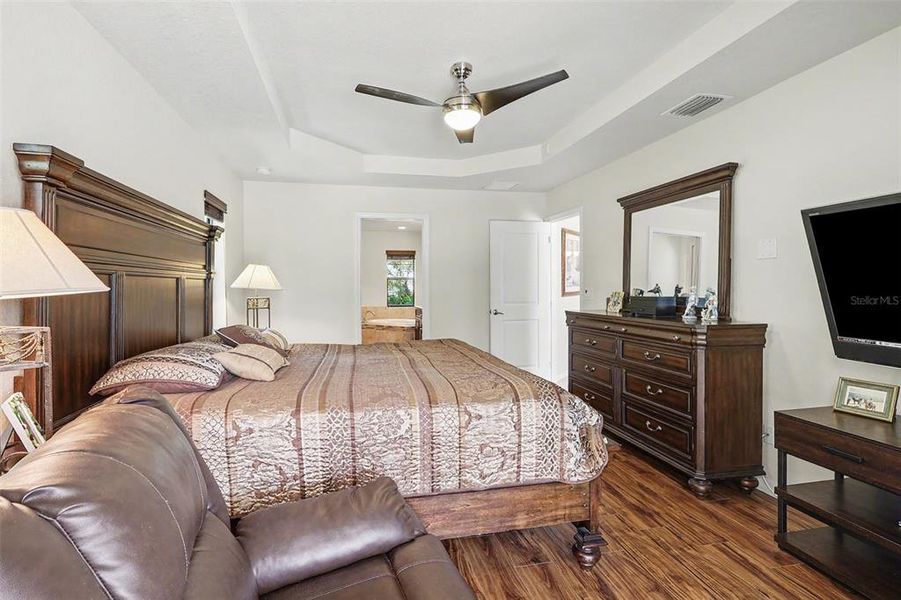 Furnished interior view inside a new home in , Cape Coral (Image 28). Furnished interior view inside a new home in , Cape Coral (Image 28).