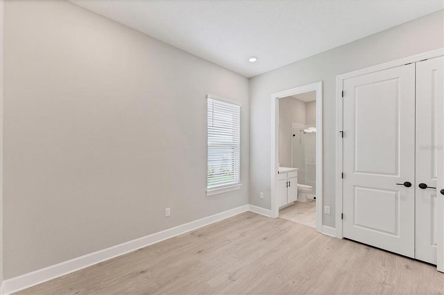 Spacious, unfurnished interior of a new home in , Bradenton (Image 47).