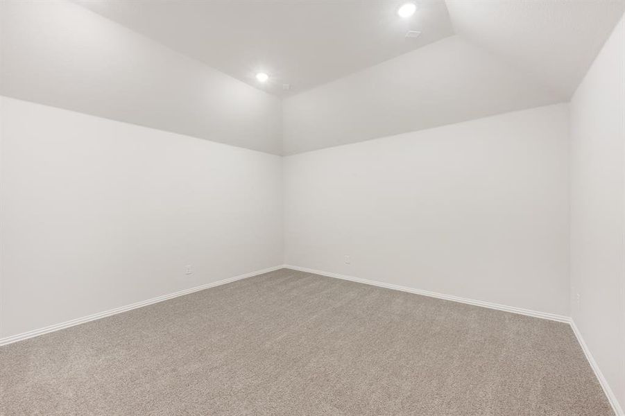 Spacious, unfurnished interior of a new home in Liberty, Melissa (Image 21).