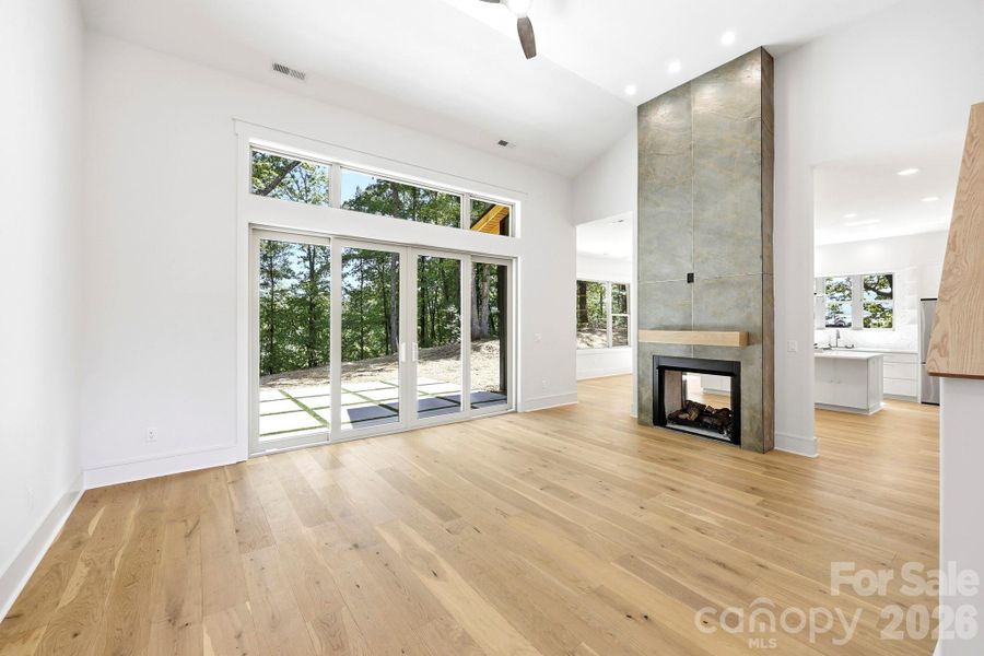 Spacious, unfurnished interior of a new home in , Lake Lure (Image 15).
