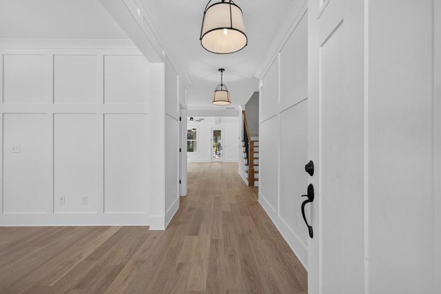 Spacious, unfurnished interior of a new home in Livingstone Park, Kennesaw (Image 36).