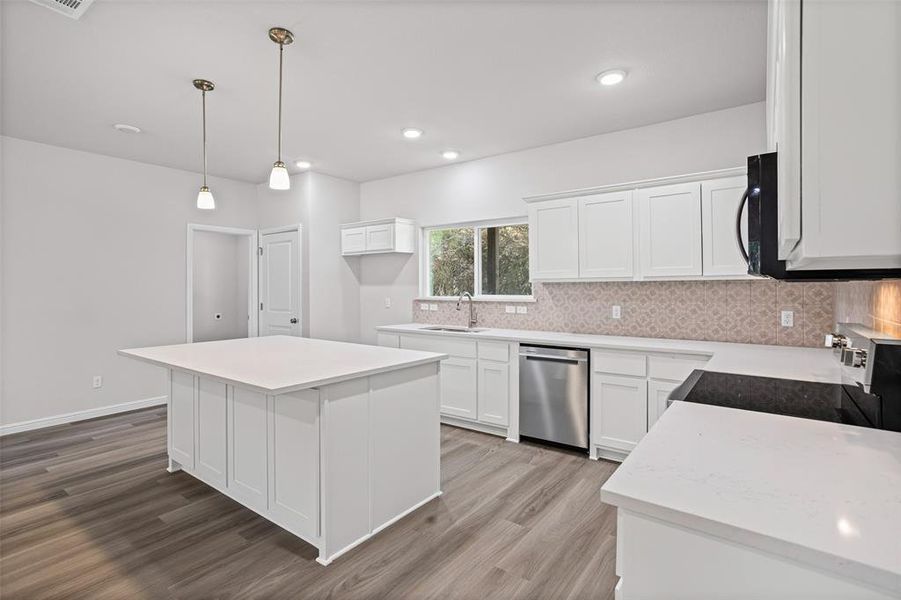 Furnished interior view inside a new home in , Rio Vista (Image 6).