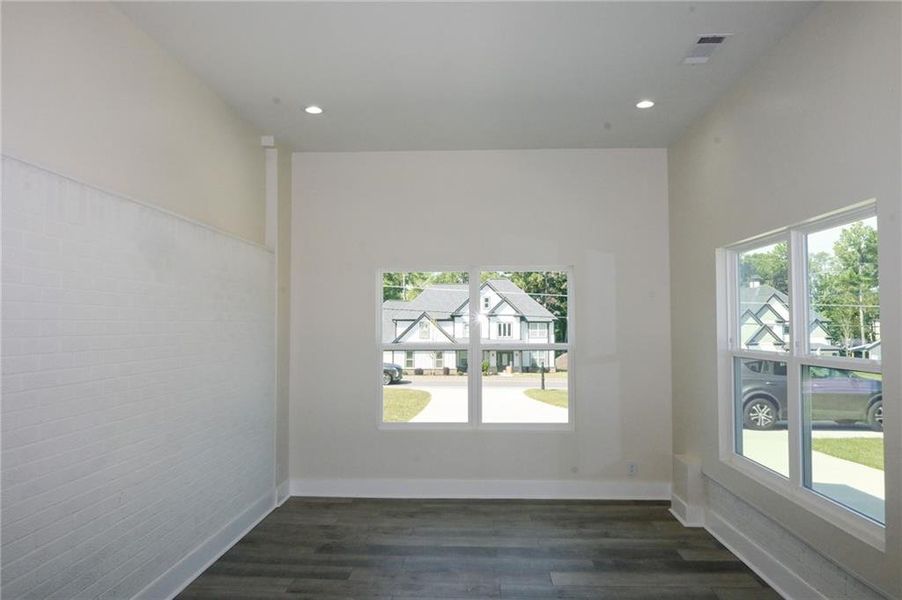 Spacious, unfurnished interior of a new home in , Loganville (Image 25).