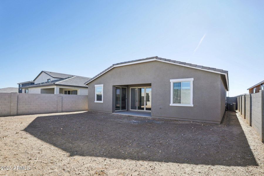 35-web-or-mls-W Bajada Rd-S1012-035