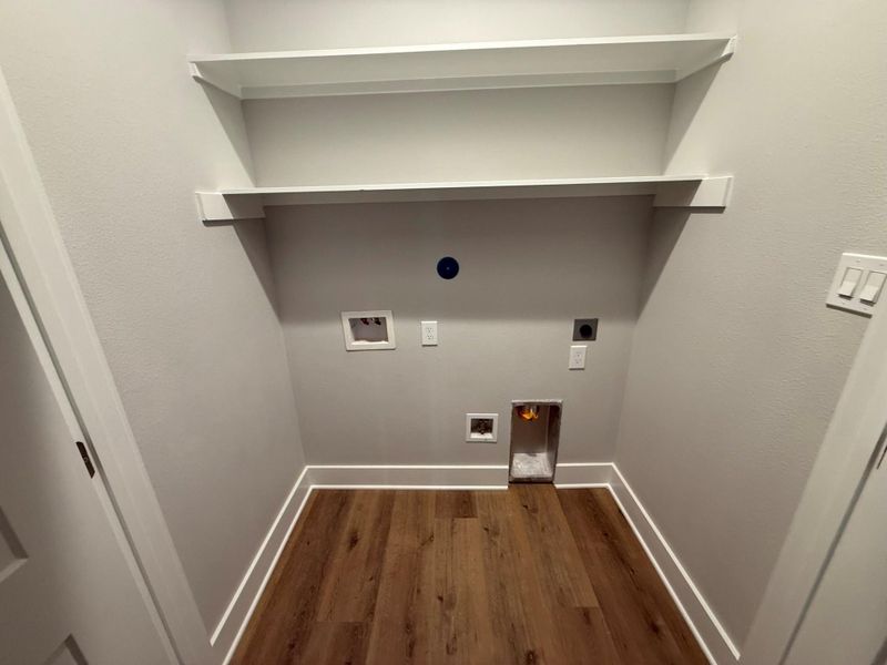 Spacious, unfurnished interior of a new home in , Dickinson (Image 17).
