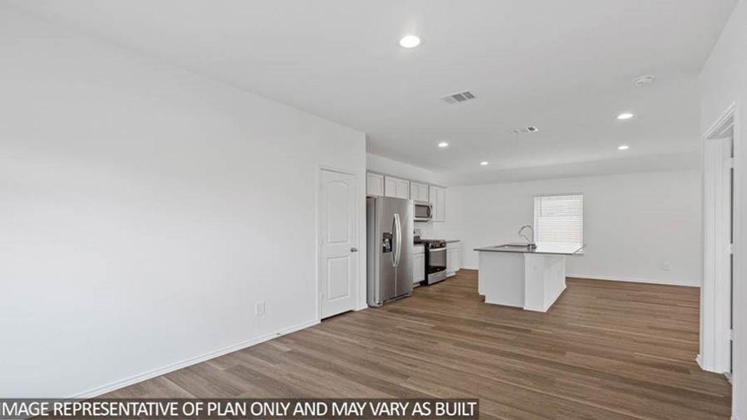 Spacious, unfurnished interior of a new home in Sunterra, Katy (Image 9). Spacious, unfurnished interior of a new home in Sunterra, Katy (Image 9).
