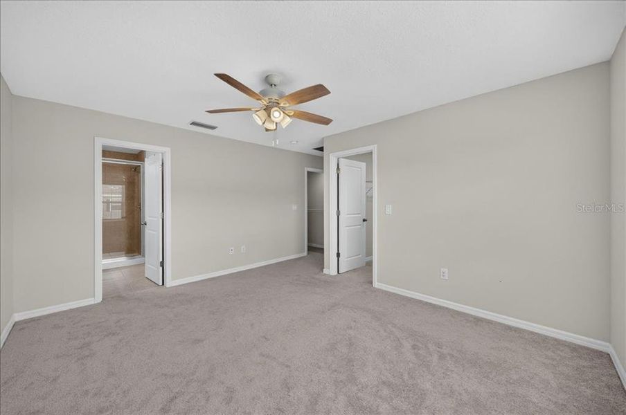 Spacious, unfurnished interior of a new home in Calusa Creek, Riverview (Image 30).
