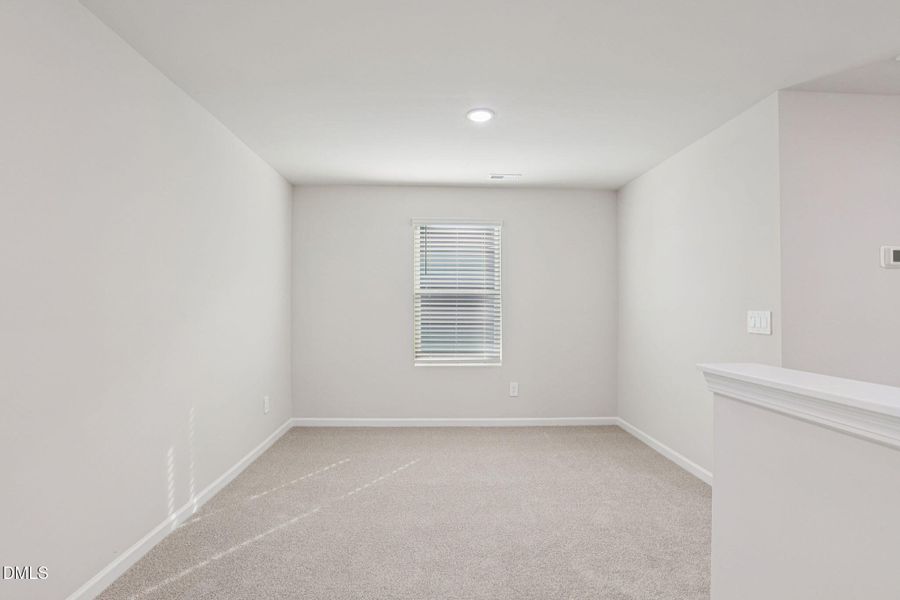 27-web-or-mls-Raleigh - Oak Manor - 908