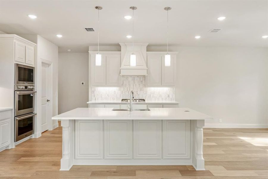 Furnished interior view inside a new home in Rockwood, Mansfield (Image 11).