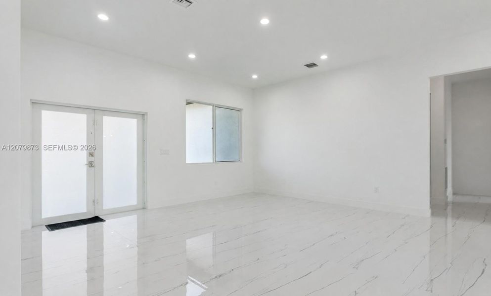 Spacious, unfurnished interior of a new home in , Lehigh Acres (Image 20). Spacious, unfurnished interior of a new home in , Lehigh Acres (Image 20).
