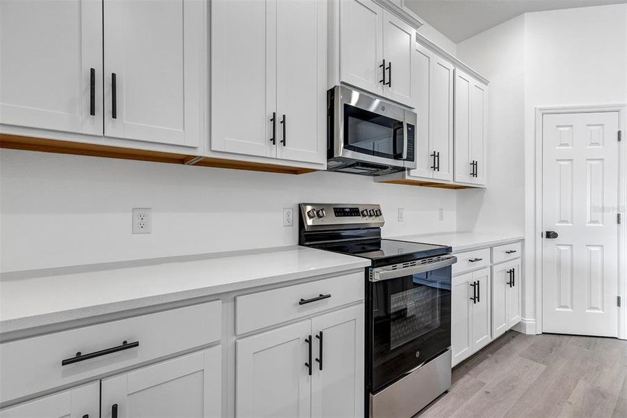 Furnished interior view inside a new home in , Deland (Image 9).