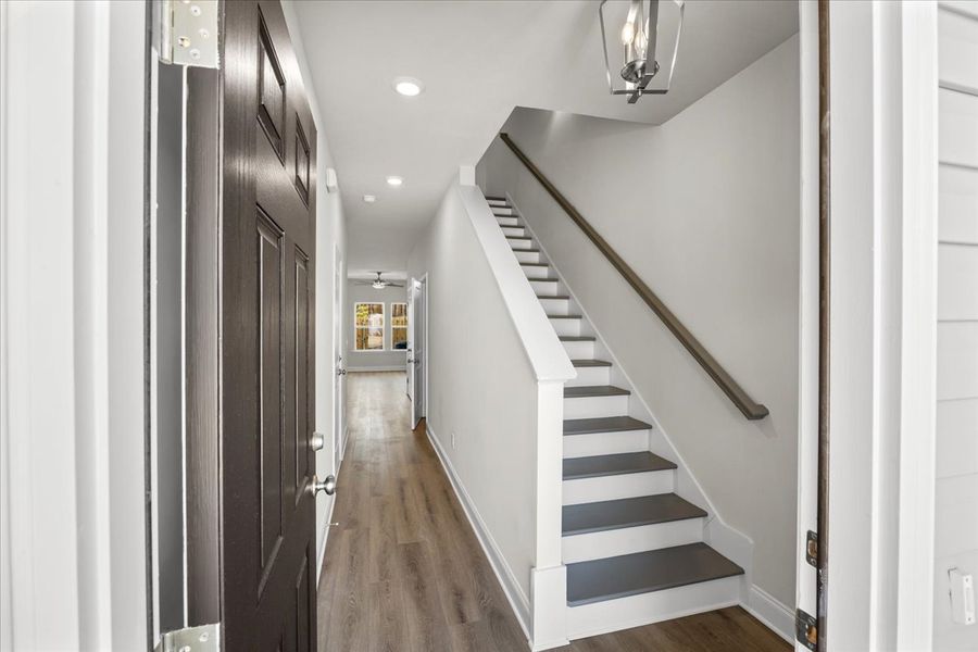 Spacious, unfurnished interior of a new home in Windsor, North Augusta (Image 13).