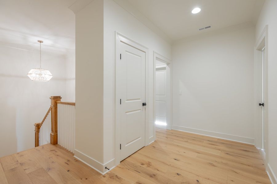 Spacious, unfurnished interior of a new home in River Gorge Ranch, Guild (Image 86).