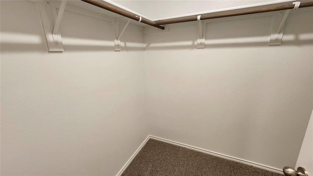 Spacious, unfurnished interior of a new home in Waverly Estates, Josephine (Image 13).