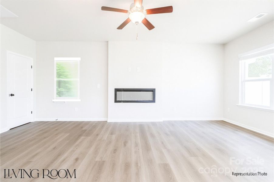 Spacious, unfurnished interior of a new home in , Charlotte (Image 11).