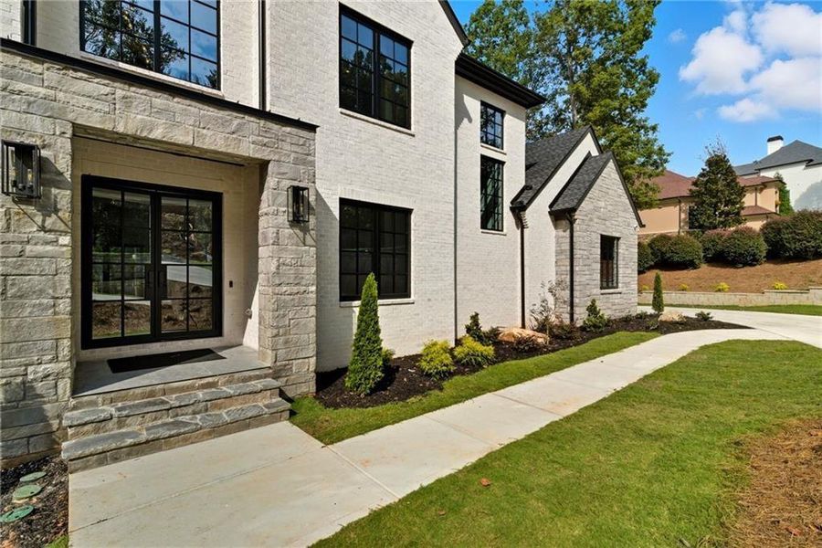 Exterior details and patio area of a home in , Alpharetta (Image 41).