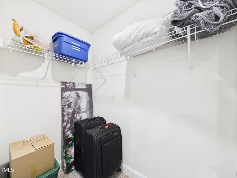 CAM01608G0-PR0104-STILL056