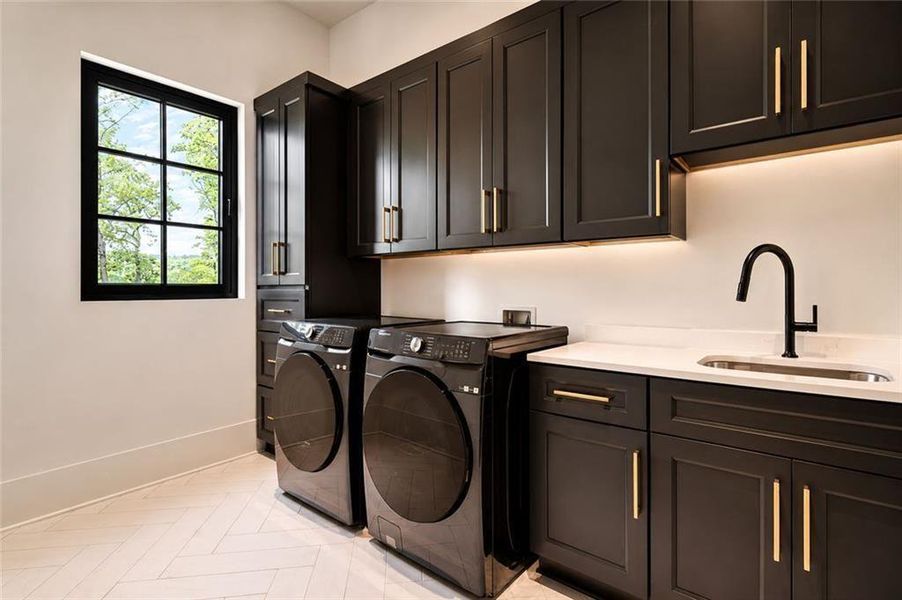 Furnished interior view inside a new home in , Alpharetta (Image 34).