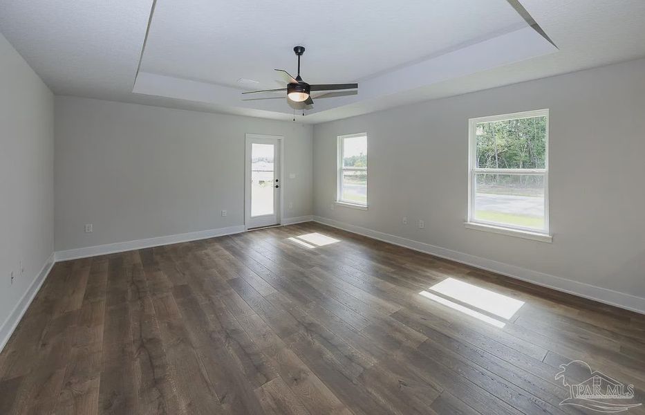 Spacious, unfurnished interior of a new home in Hidden Pines, Milton (Image 13).