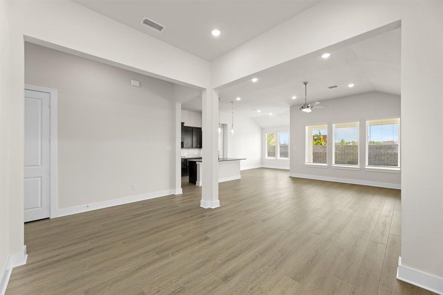 08. 2600 Andorra - Dining (2)