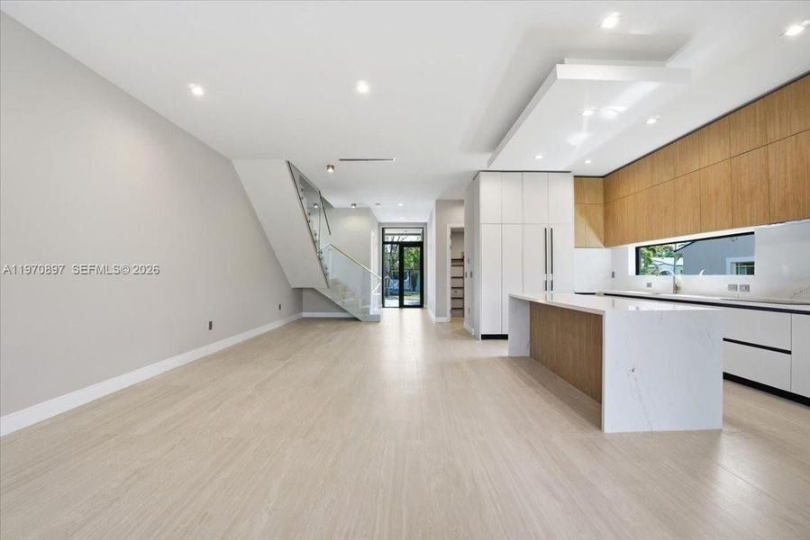 Spacious, unfurnished interior of a new home in , Hollywood (Image 22). Spacious, unfurnished interior of a new home in , Hollywood (Image 22).