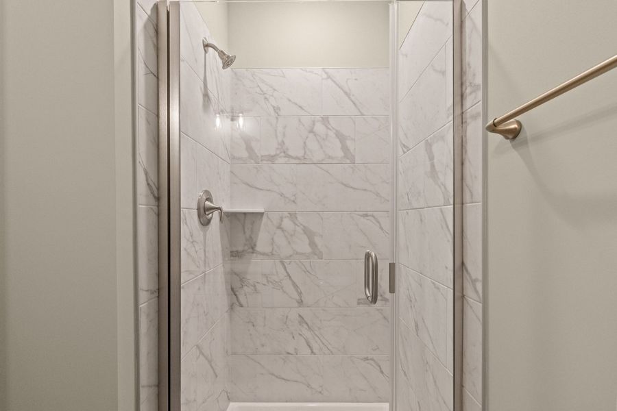 Representative interior finishes for a home built from the The Ellery by RobuckHomes in Baylee Ridge, Selma (Image 60).