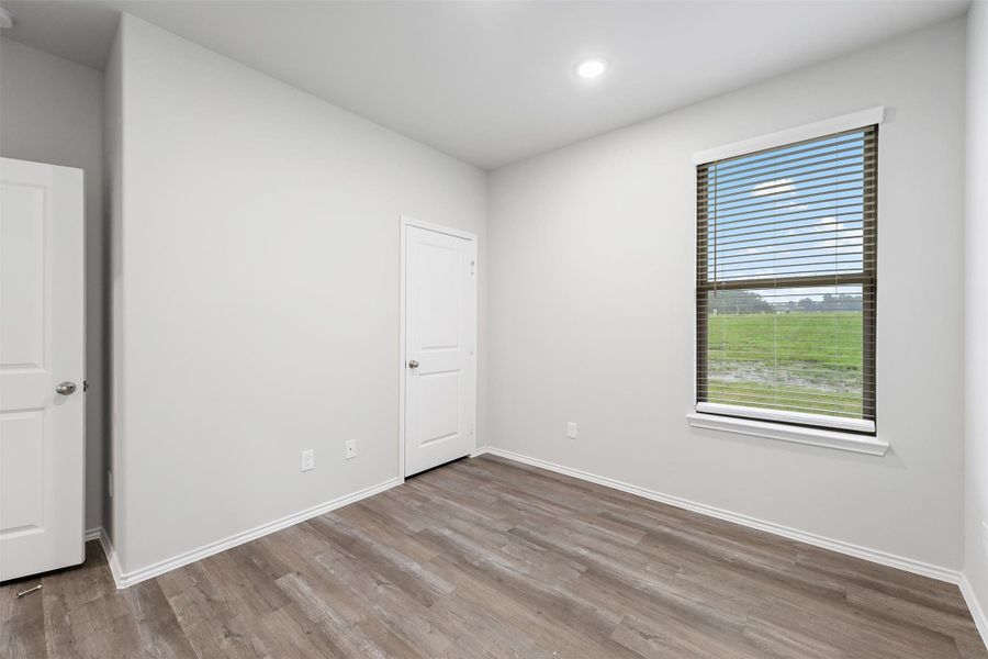 Spacious, unfurnished interior of a new home in , Lufkin (Image 28).