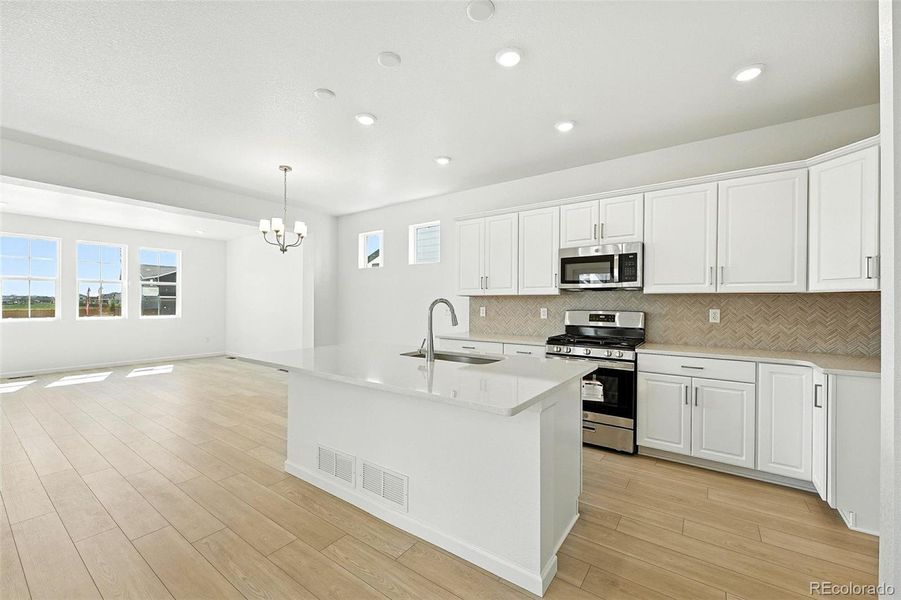 2102 Wagon Wheel ~ Ready Now