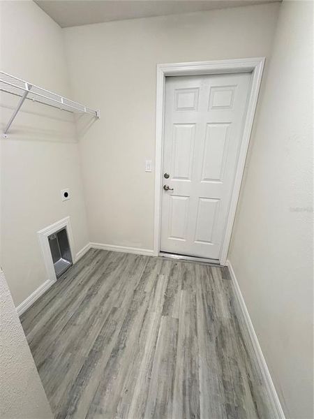 Spacious, unfurnished interior of a new home in , Citrus Springs (Image 20).