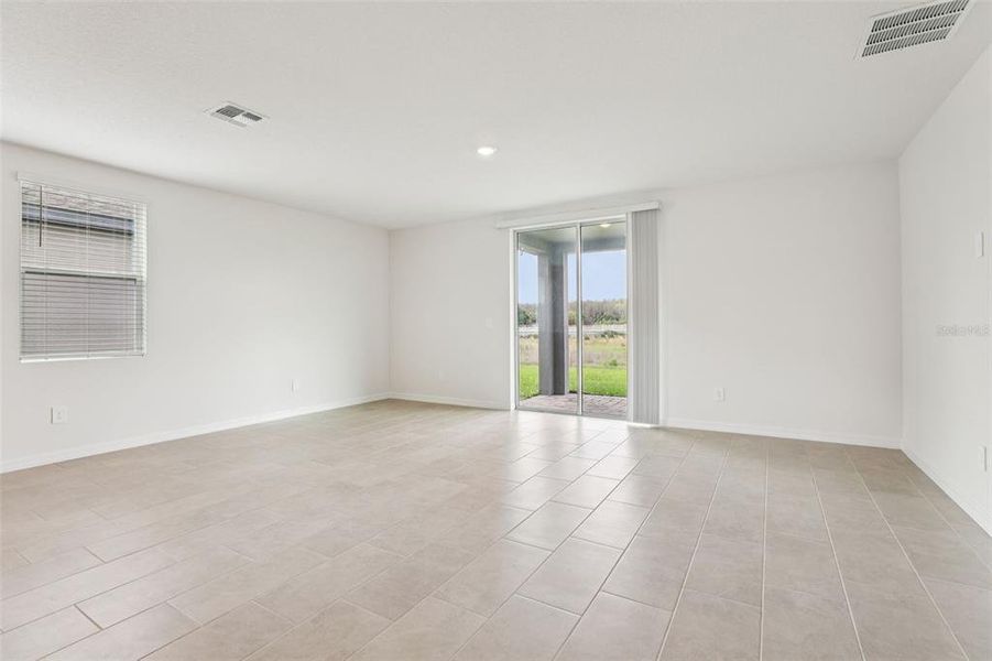 Spacious, unfurnished interior of a new home in The Meadow at Crossprairie, St. Cloud (Image 40).