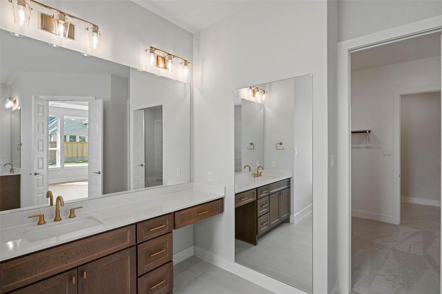 Furnished interior view inside a new home in Bridgeland 80′, Cypress (Image 7). Furnished interior view inside a new home in Bridgeland 80′, Cypress (Image 7).