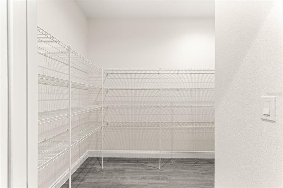 Spacious, unfurnished interior of a new home in , Dunnellon (Image 30).