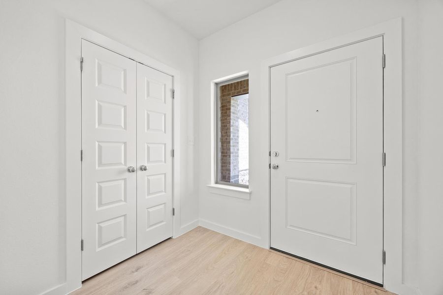 Spacious, unfurnished interior of a new home in Prairie Winds, Hutto (Image 14).
