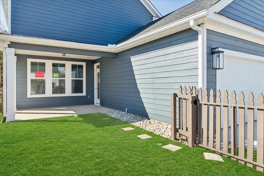 Exterior details and patio area of a home in Tillery Park, Grovetown (Image 3).