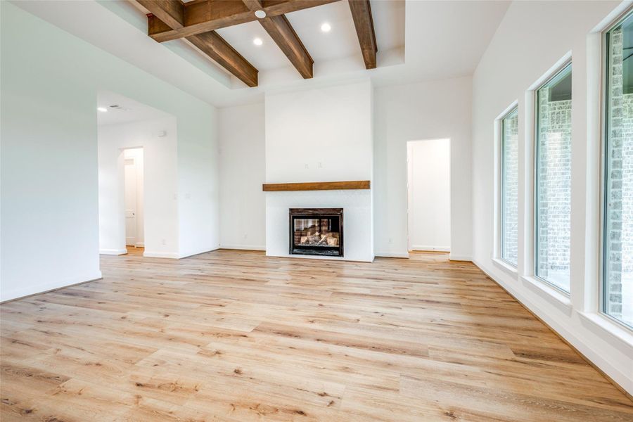 Spacious, unfurnished interior of a new home in Arborwood, Waller (Image 25).