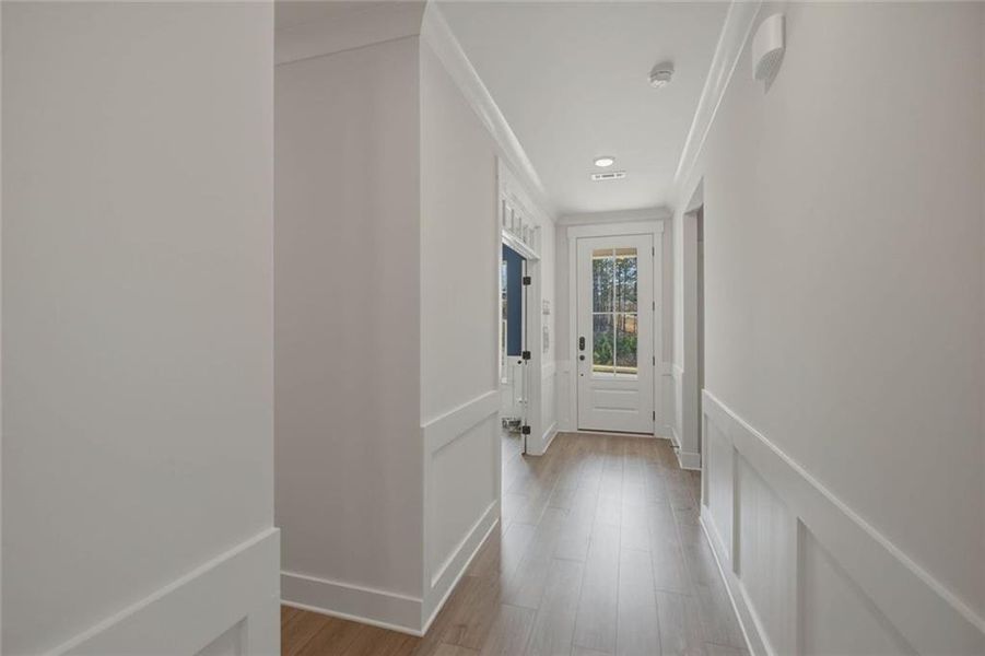 Spacious, unfurnished interior of a new home in Cambridge, Flowery Branch (Image 25). Spacious, unfurnished interior of a new home in Cambridge, Flowery Branch (Image 25).
