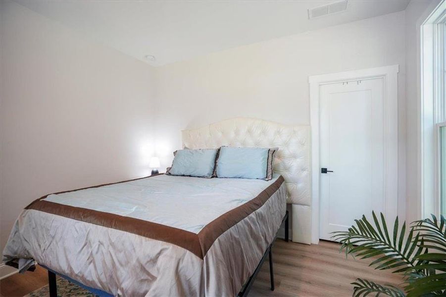 Furnished interior view inside a new home in , Acworth (Image 41).
